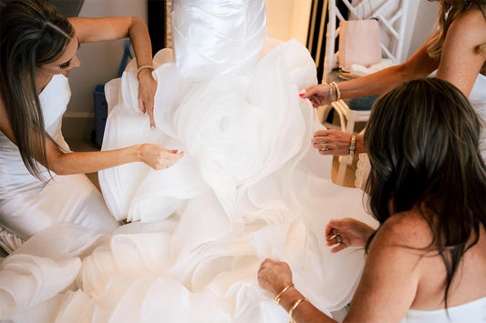 How Much Does a Vera Wang Wedding Dress Cost in 2026?