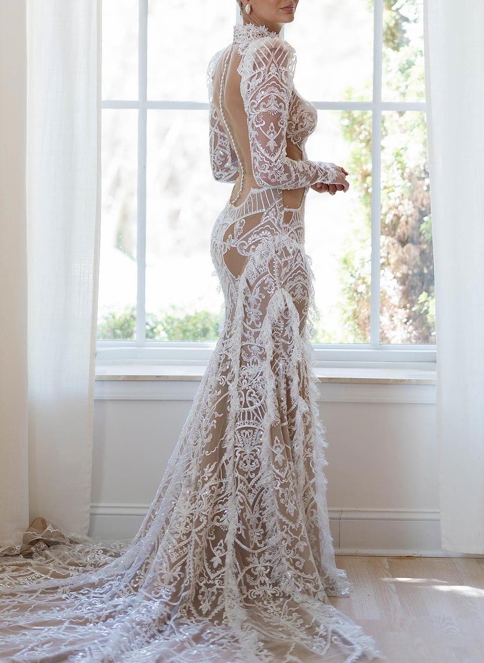 bespoke wedding dress designer Bob Mackie Came Out of Retirement to Design This Bride's Bespoke Wedding Gown